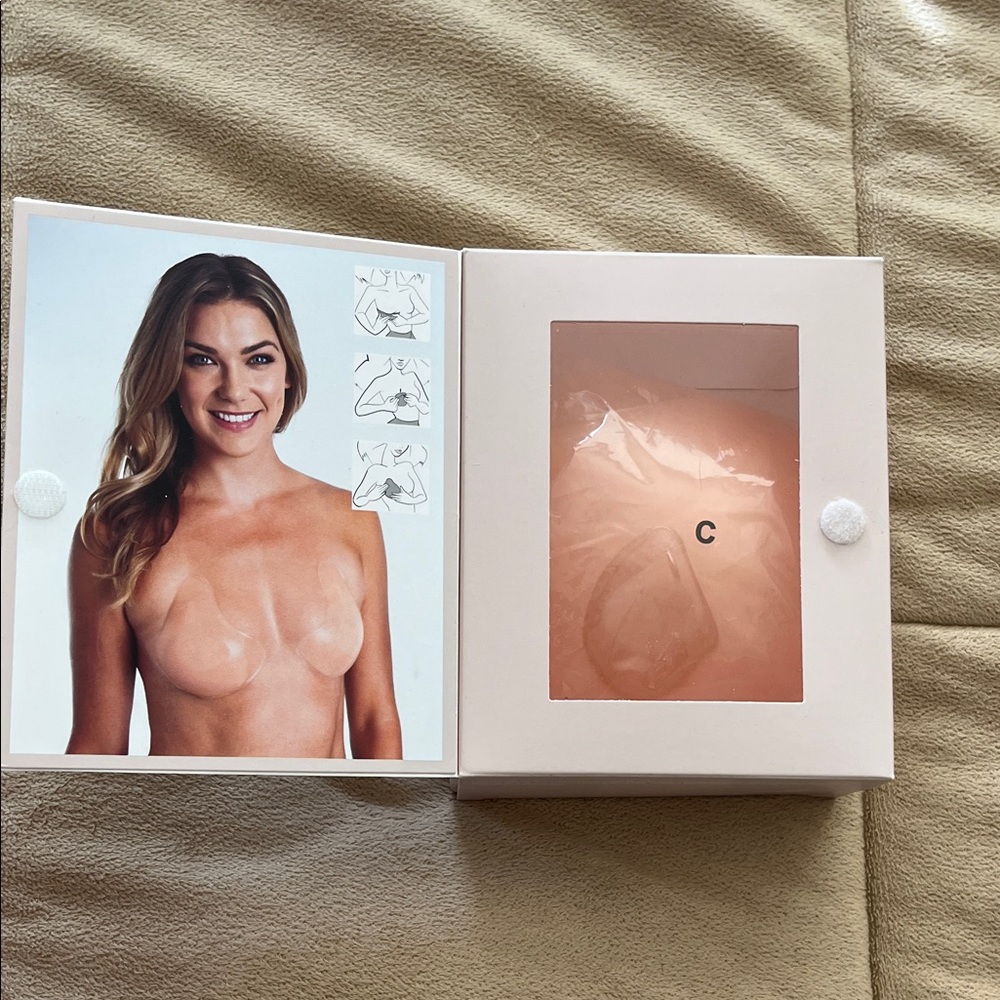 Fashion Forms Lift It Up Deep Plunge Adhesive Bra in Natural